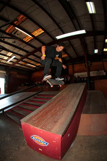 <!--vdaymass2015-->

Carlos Mendoza took home 1st in 16 & Up. Kickflip FS 50-50 in his run.