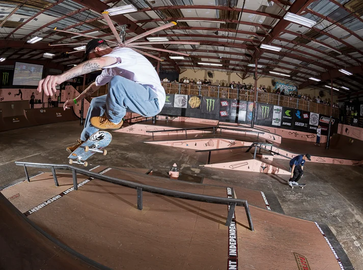 Kenny Stanley shows us how to catch a proper Pop Shuv.. High and Tight!

<!--tampapro23day1-->