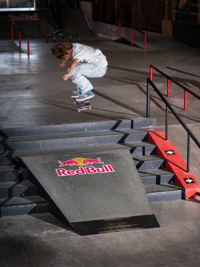 Switch Heelflip