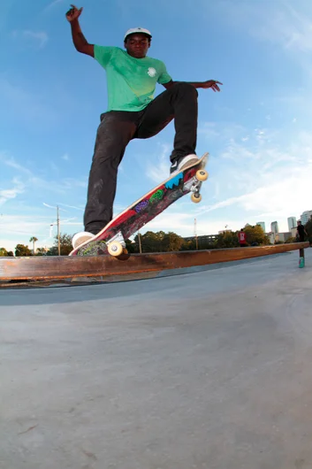 <!--exp115-->

Zion - Switch Krook Pop Over. 