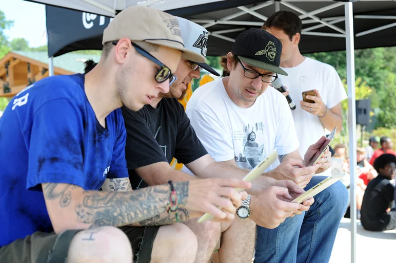 <!--Copa2014-->

The judges had a hard time at this contest with all the great skating. Stephen Mullen, Jason Rothmeyer and Jeremiah Babb review their scores and decide that the SPoT team and Plus had the moves to take them to the finals.




