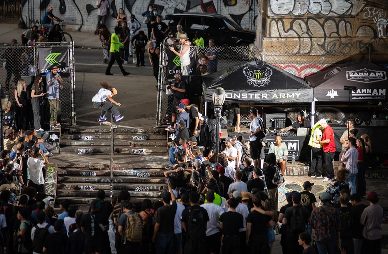 Kiki Kakitani’s One-Front Board was too sick!

<!--damnamnyc2022day2-->