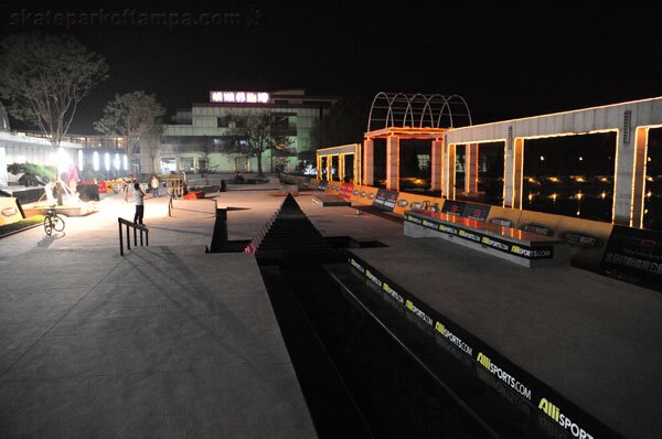 China: street plaza