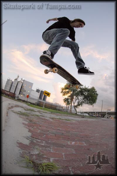 Kory's got a one foot