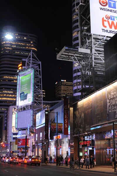 Damn Am Canada: Times Square