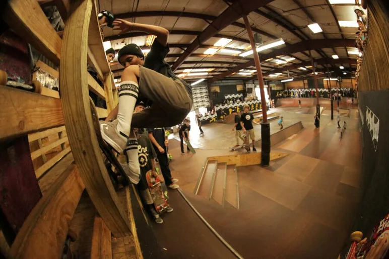 <!-- 2013harvestJam -->

Jitt Squad’s Ali Tawoosi aka Ollie flies out to a wall jam.