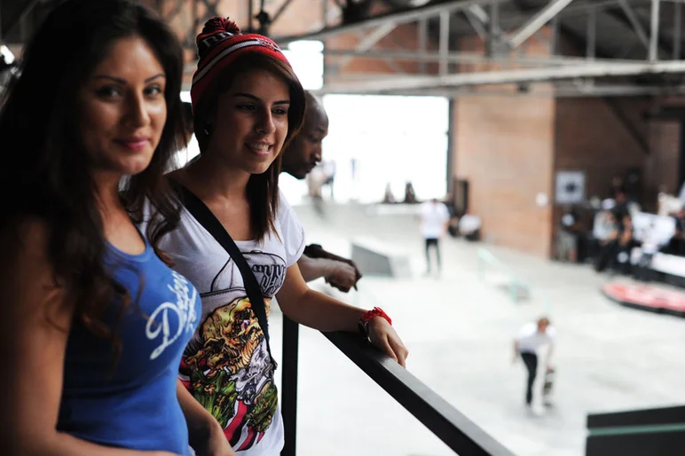 Thanks to girlfriends, or girlfriend applicants, for hanging out and watching all weekend.<!-- Damn Am Los Angeles 2013 Sunday -->