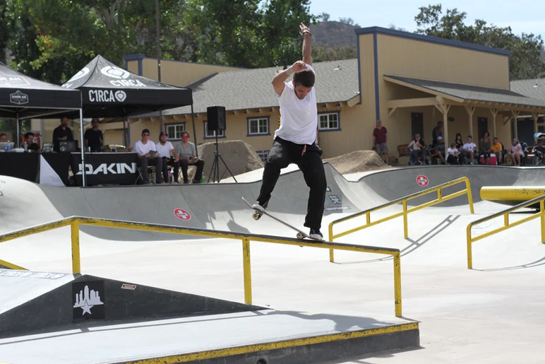 <!--dawwsun-->

Zach Doelling nice and pinched in the front crook.