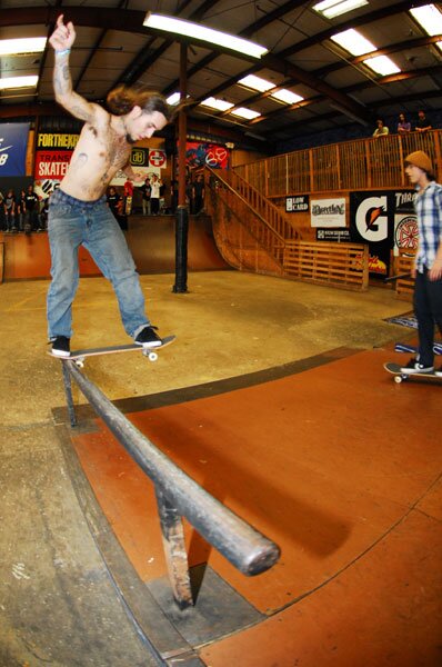 Jayjay Sharkey that's backside tailslide to fakie