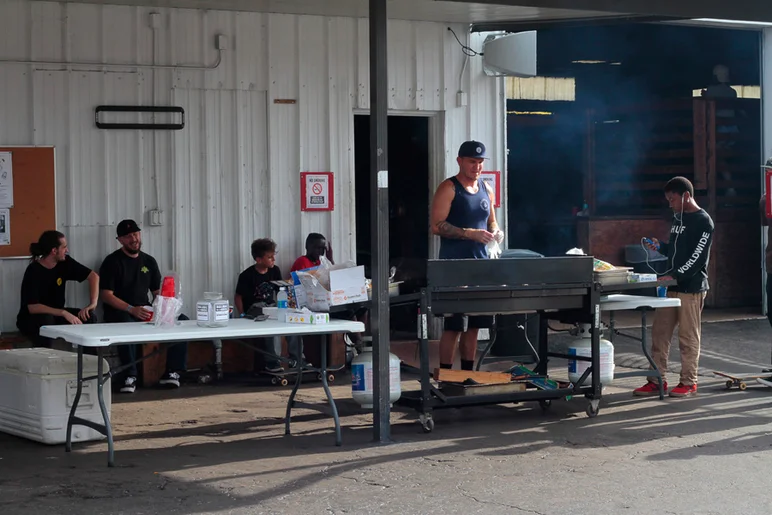 <!--eotmaug16-->

Everyone starting rolling in for the session and Jay Turner, our newest addition to the team was firing up the grill and getting things started in the courtyard.