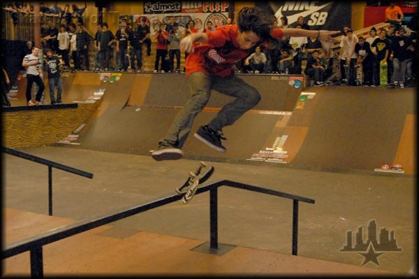 Taylor Smith - kickflip back lip