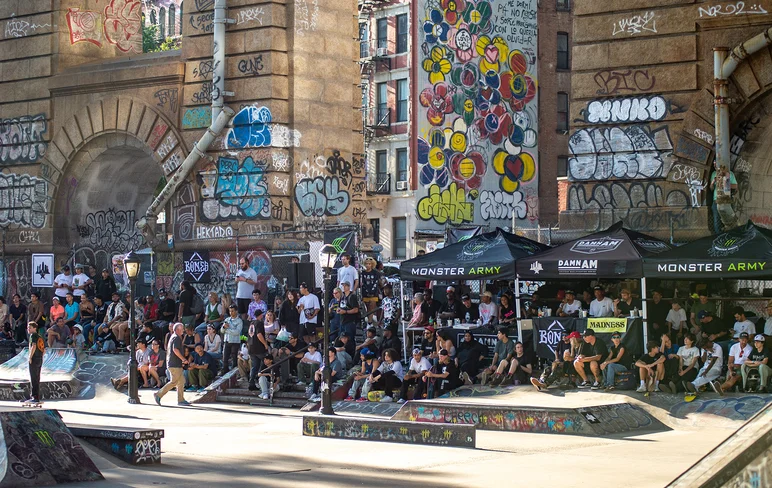 Peeps showed up!

<!--damnamnyc2022day2-->