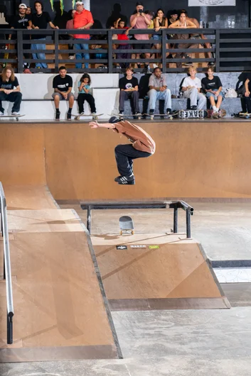 Dylan was the only person to hippie jump the bump to bar all day. I loved it and so did everyone else.

<!--harvestjam2022-->