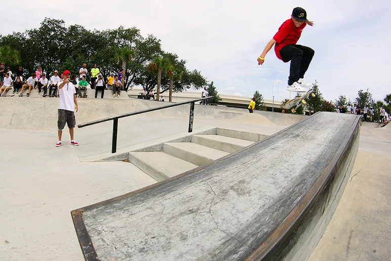 <!--gsd17-->

Anthony Pitti - Heeflip FS 50-50