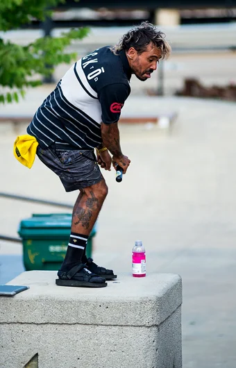 <!--dachi18bt-->

Did someone slip Manny some Thiz!?  This guy is in the zone!
