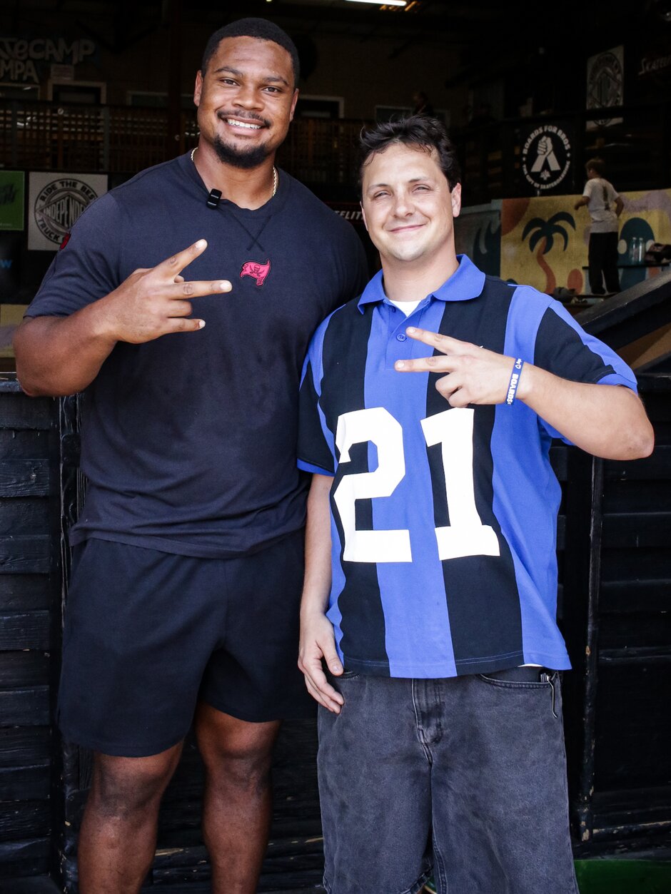 Do Pro Football Players come to your Contest?