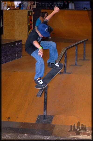 Dylan Durgan - frontside nosegrind