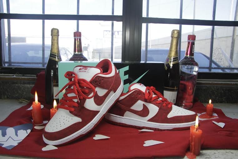 Nike SB Valentine's Day Dunk Low