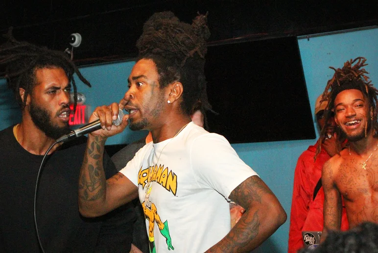 <!--am17-ccj-->

