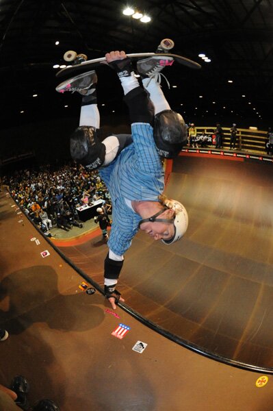 Buck Smith - varial invert