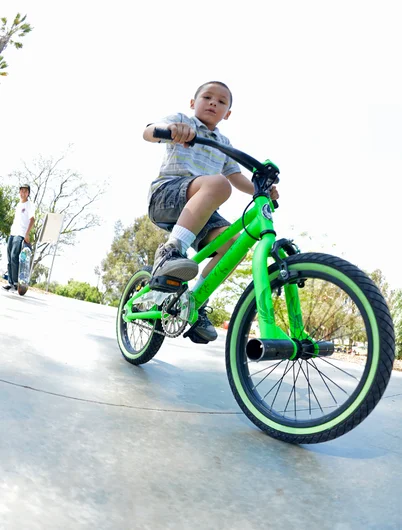 <!--dala153-->

I’ve never seen this before, but there was a bit of a problem with children wondering onto the course, actually pretty funny. Obliviousness is Bliss!