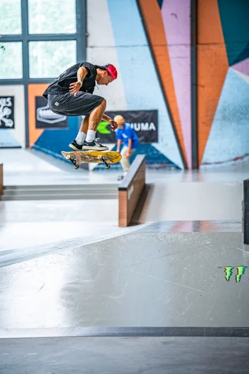 One of the few ghetto birds of the weekend provided by Santino Exenberger

<!--damnamnetherlandsday3-->