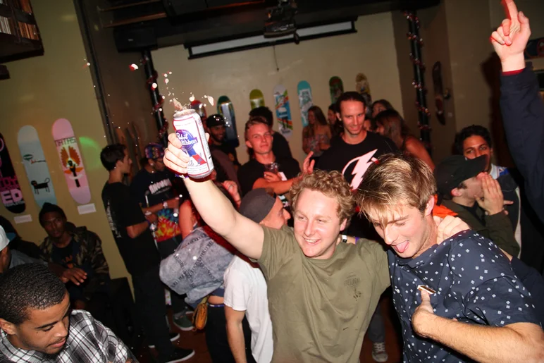 <!--ta14-fn-->
Derick Glancy with our PBR moment of the weekend.