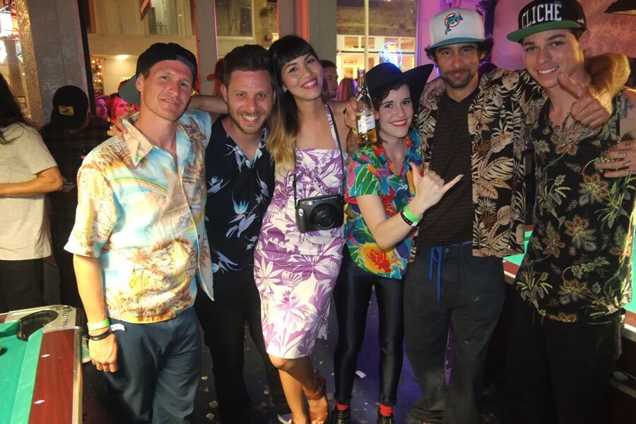 Lookin like a Hawaiian vacation or casual Friday