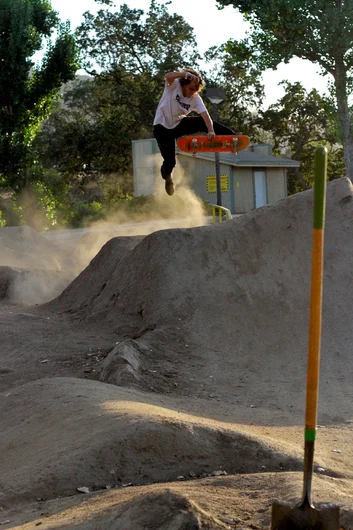 <!--daww-thurs-->

Jackson Davis had enough of the contest course so he decided to boneless a gnarly dirt jump like a true ATV. 