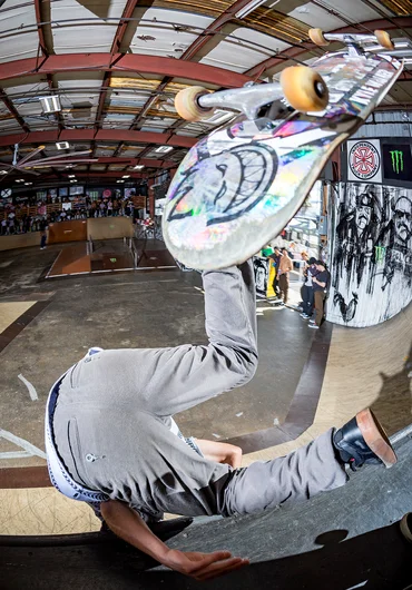 <!--am18openquals-->

Austin Hufnagel set things off proper with this Hail Mary Head Spin.