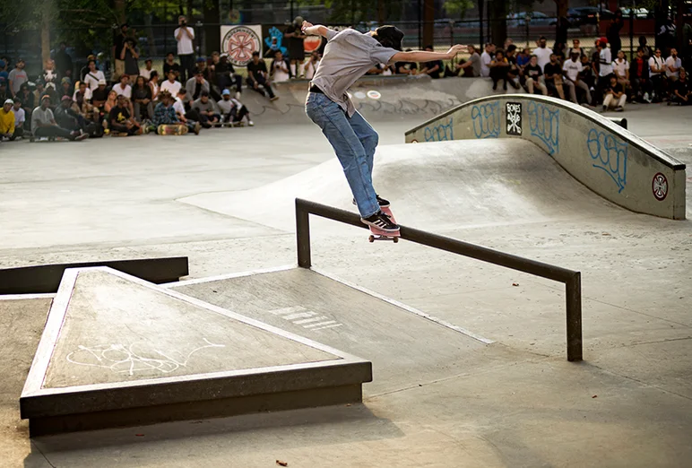 <!--danyc16finals-->

Maybe Zach Saraceno coulda had a cool Double-Set photo to to end this thing if he skated best trick but instead all I got is this Gap Smith Grind of him and he won’t even let us see his face.
