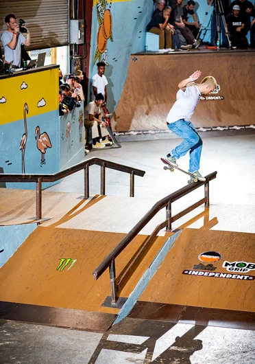 <!--am19finals-->

PAF Proper As Fuck Front Crook by Jorge Simoes.