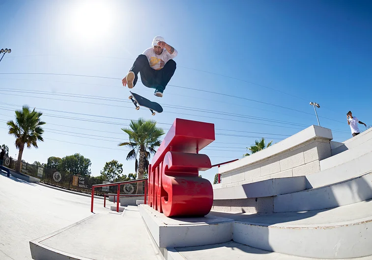 <!--dawwroadtrip16-->

As we’re asked to leave the park for killing it so hard ; )   Going Hoff throws out Ole Trusty as a last hoorah.