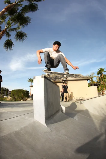 <!--ayctwshawk-->


Aldrin Garcia flexed his world record pop with an ollie over the tombstone into the bowl.