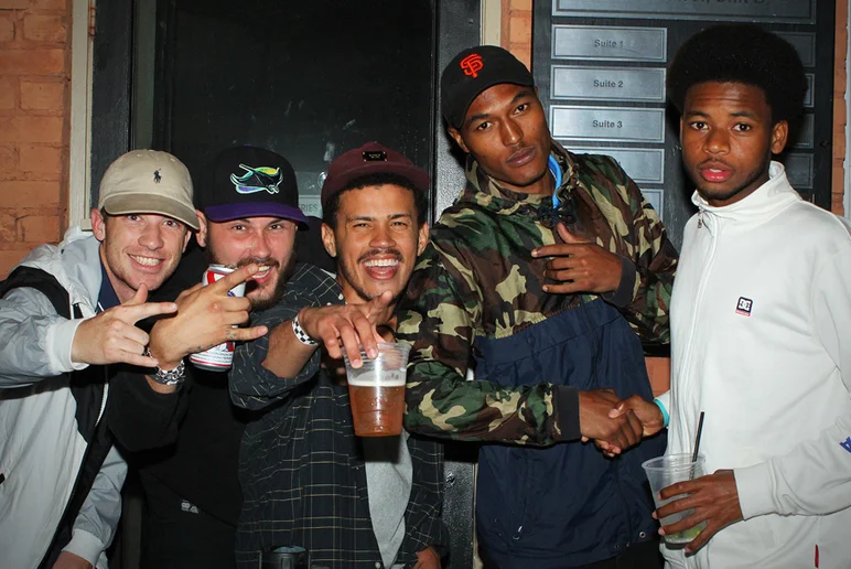 <!--am17frinight-->

Squad!