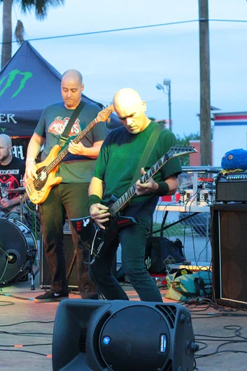 <!--pro15satnight-->
The Misprints started out the night before the sun went down.