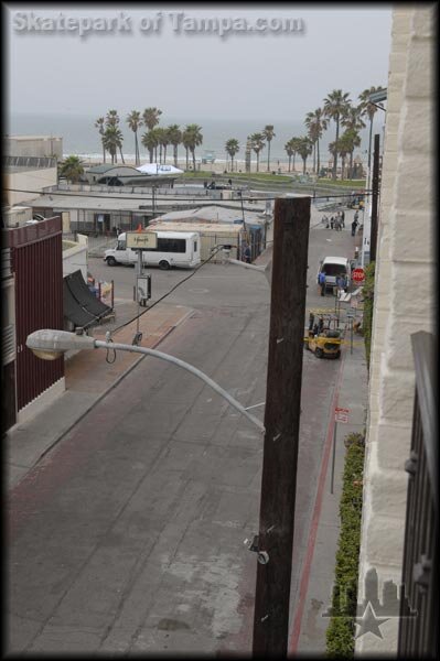 Venice Beach Lurk Out