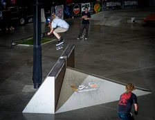 

Andy Anderson, 5
