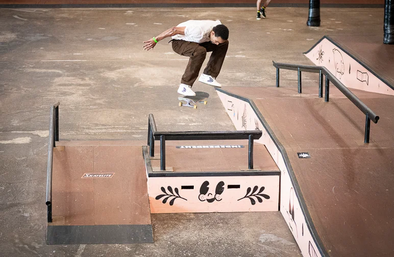 Chitown Powerhouse, Timothy Johnson, catches a Nollie Heel.

<!--tampapro23day2-->