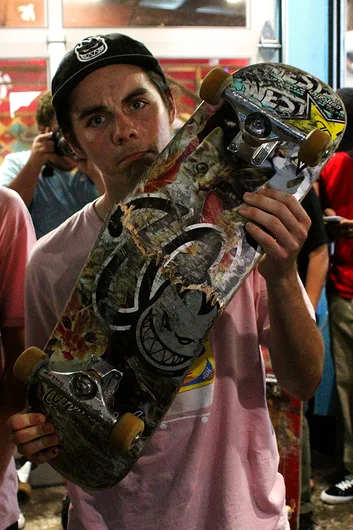 <!--theflarephotos-->
Kids were getting so hyped that someone focused Sly's board. 