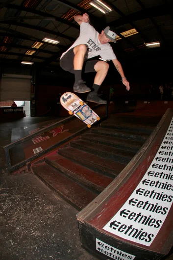 <!--btsb15-->

Sterling Gainer - Heelflip.