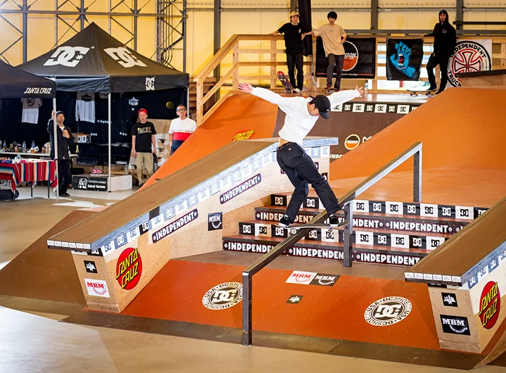 <!--ja19finalsphotos-->

Mana Sasaki back again like Tag Team, this time with a Hurricane!
