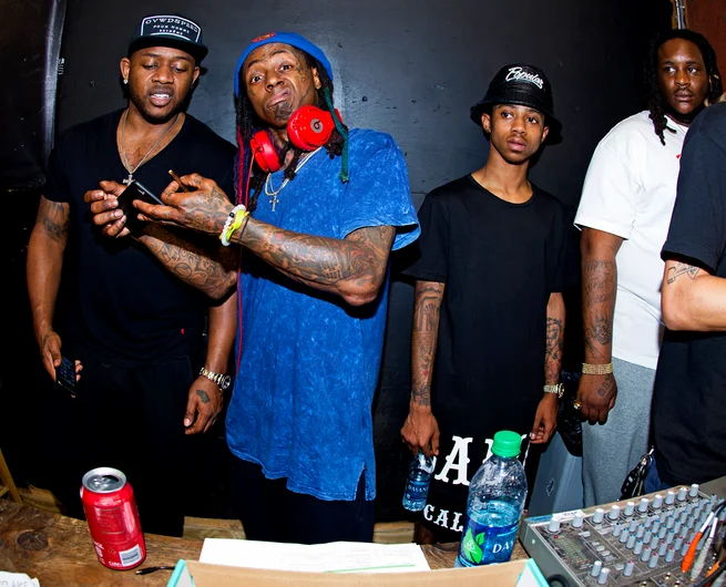 <!--sundaydaypro15-->

Well she’s in luck, cause he was there! And the crew..and the crew!!