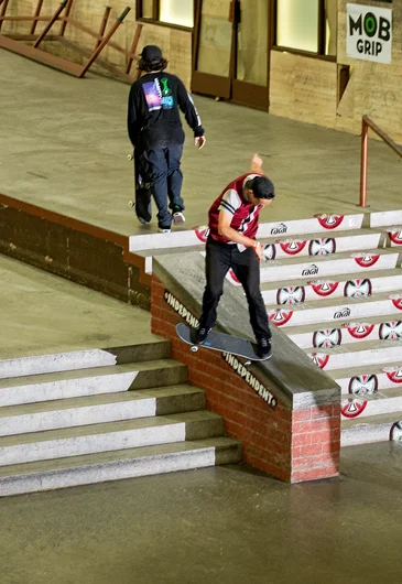 <!--dala19quals-->

Mike Piwowar is always learning new tricks, this time its the 180 Switch Crooks.
