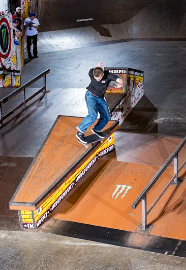 <!--pro18-sat-->

Chase Webb bout to put down a Front 180 Switch Back 50.
