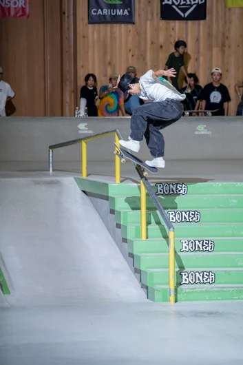 Another angle of Daiki's kickflip front blunt

<!--damnamjapan2022day2-->