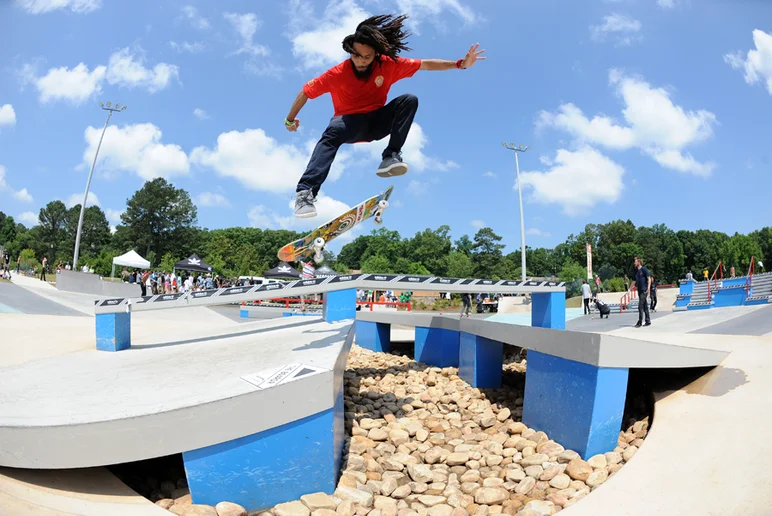 <!--Copa2014-->

Anthony Williams of Comfort Skateshop had these nollie heels over the bank to bank all day. Check out the extension on those dreads.



