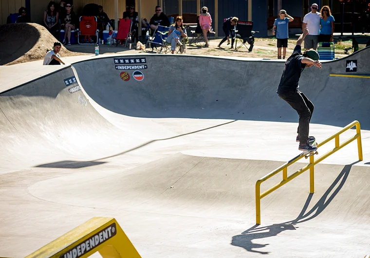 <!--daww16-finals-->

Fresh off an injury, Ryan Alvero makes the best of being back on board with Switch Front Feebles and making that final cut.