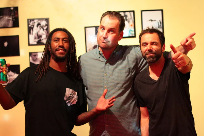 <!--thurspro15-->

Shuriken Shannon, Kyle Randall, and Paul Zitzer were looking over Kyle's amazing photos.
