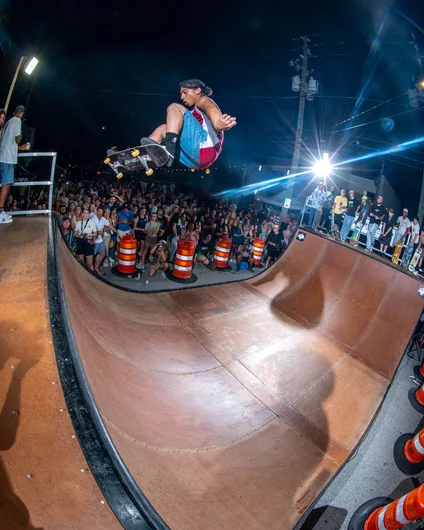 Huge frontside air from Juan Pineiro 

<!--skatingacrossborders2022-->